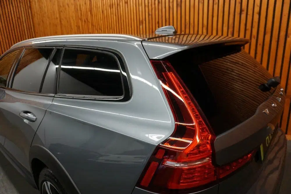 Volvo V60 2.0 T5 AWD PRO CROSS COUNTRY uit 2020, foto 14