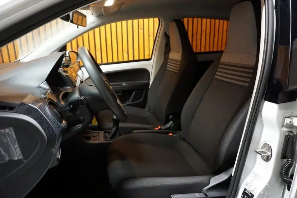 Volkswagen UP 1.0 5 Drs Clima Camera Achter uit 2021, foto 15