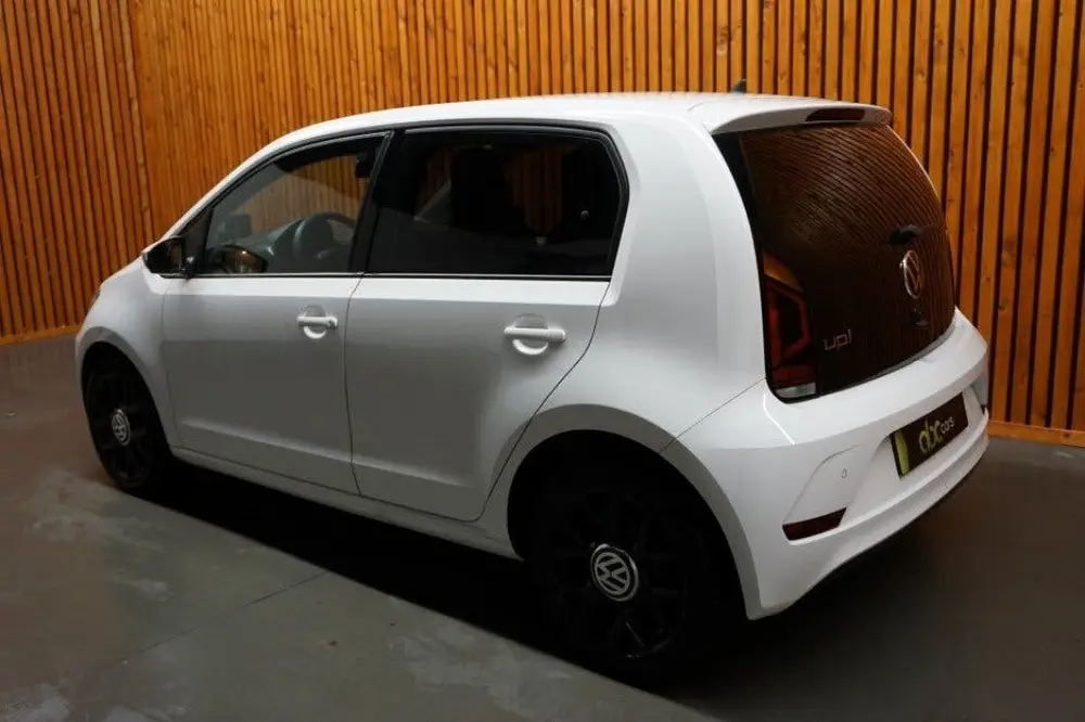 Volkswagen UP 1.0 5 Drs Clima Camera Achter uit 2021, foto 5