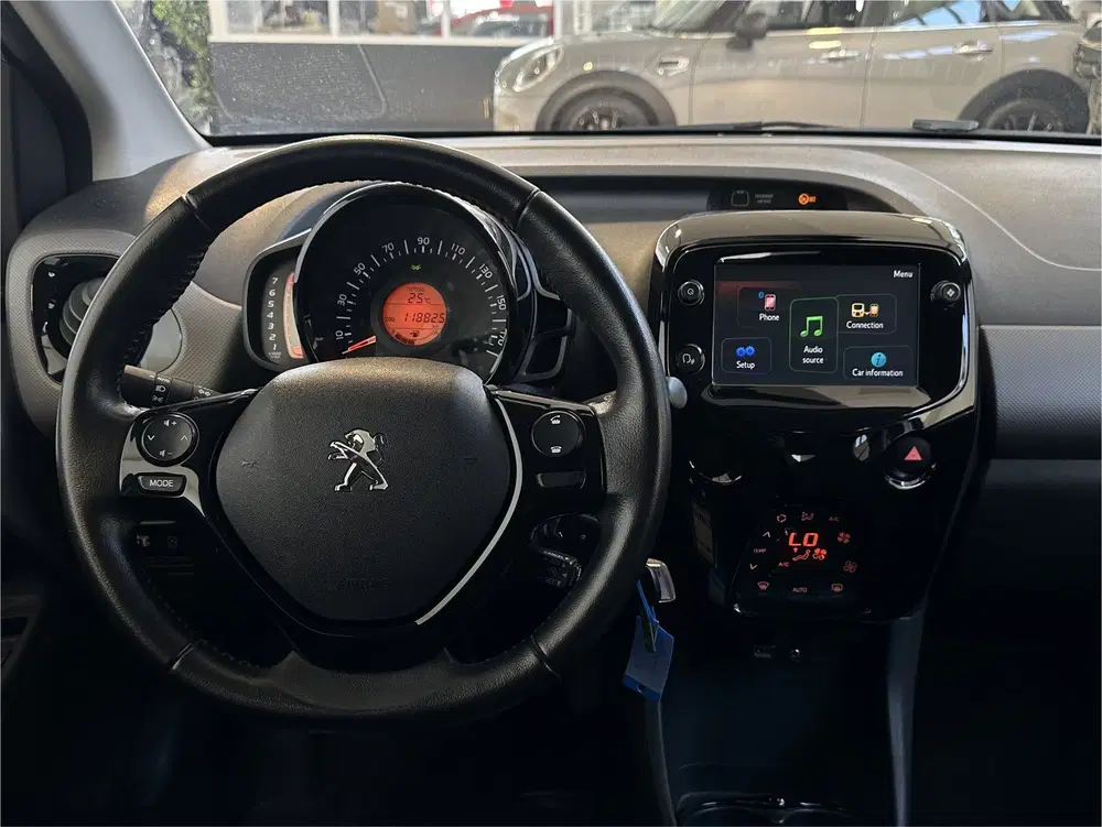 Peugeot 108 1.0 e-VTi Allure uit 2019, foto 19