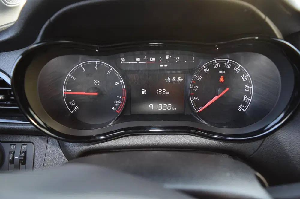 Opel Karl 1.0 Rocks Online Edition uit 2019, foto 15
