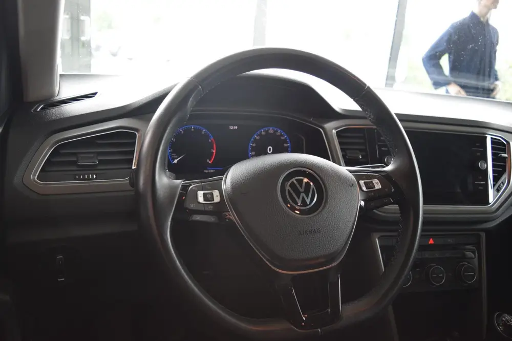 Volkswagen T-Roc 1.5 TSI Style Business van camera el achter uit 2021, foto 15