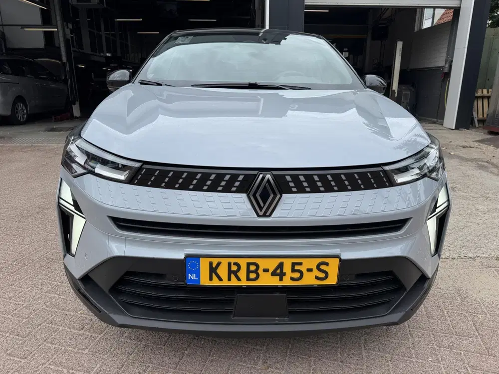 Renault Captur 1.8 E-Tech full hybrid 160 Techno 21.466km uit 2025, foto 2