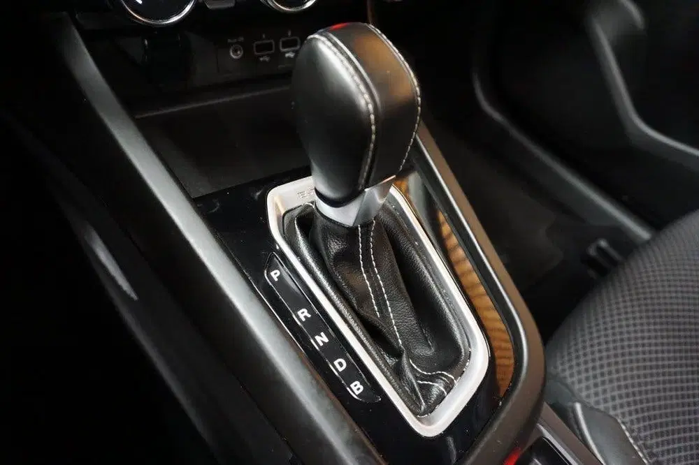 Renault Arkana 1.6 E-T H 145 INTENS Automaat Navi Clima A uit 2021, foto 15