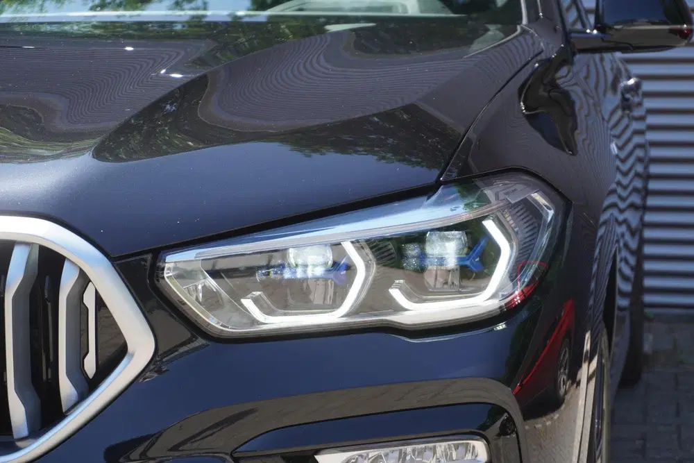 BMW X6 xDrive40i uit 2020, foto 10