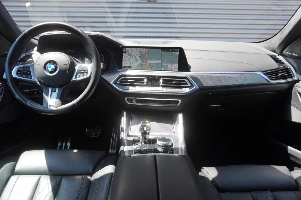 BMW X6 xDrive40i uit 2020, foto 11