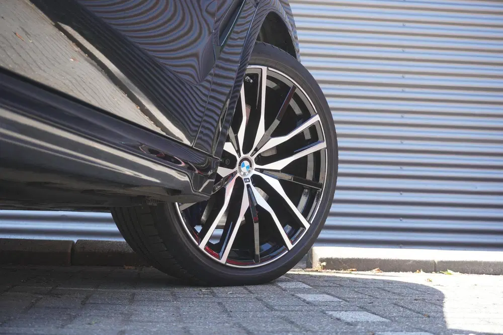 BMW X6 xDrive40i uit 2020, foto 7