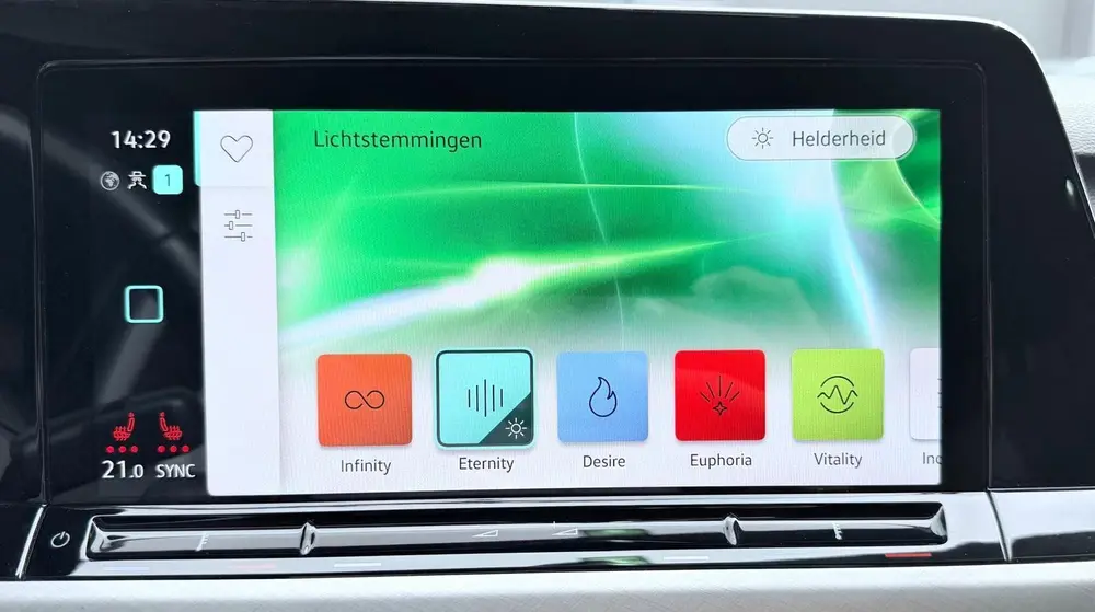 Volkswagen Golf 1.5 TSI Life Business Keyless|pdc|Sfeerverli uit 2022, foto 18