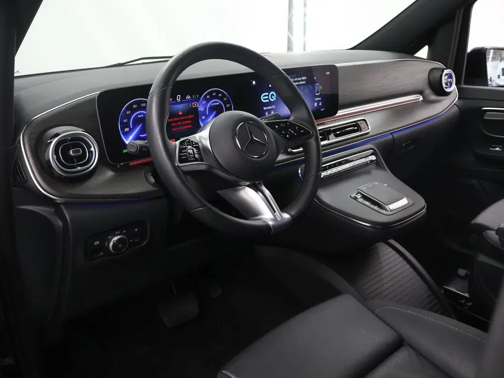 Mercedes-Benz EQV 300 uit 2024, foto 7