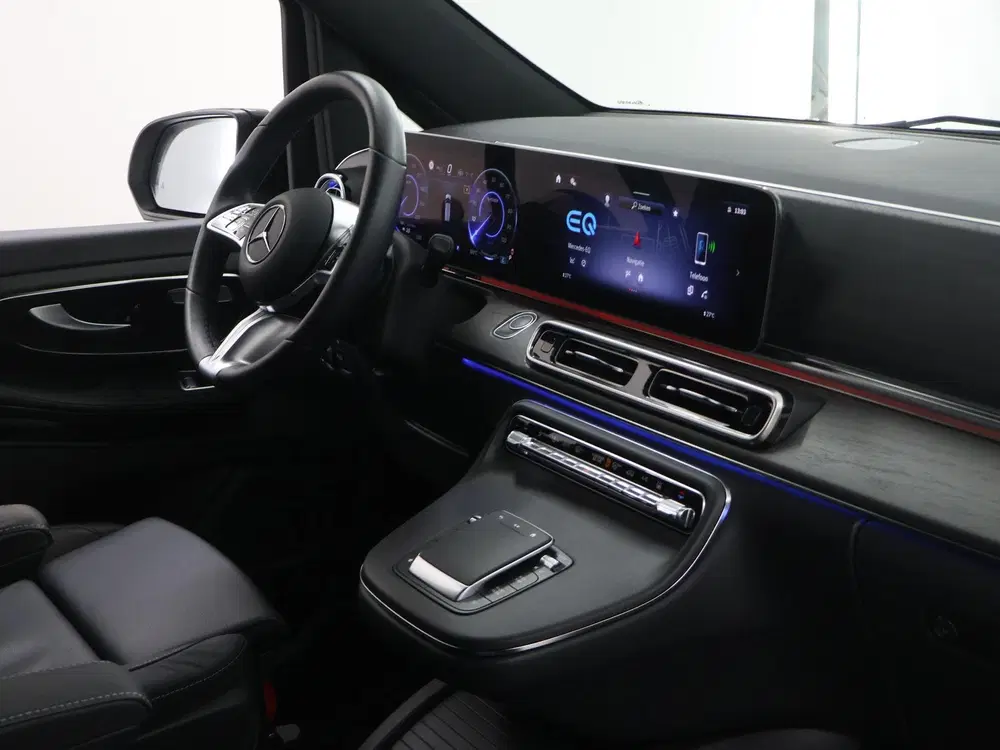 Mercedes-Benz EQV 300 uit 2024, foto 9