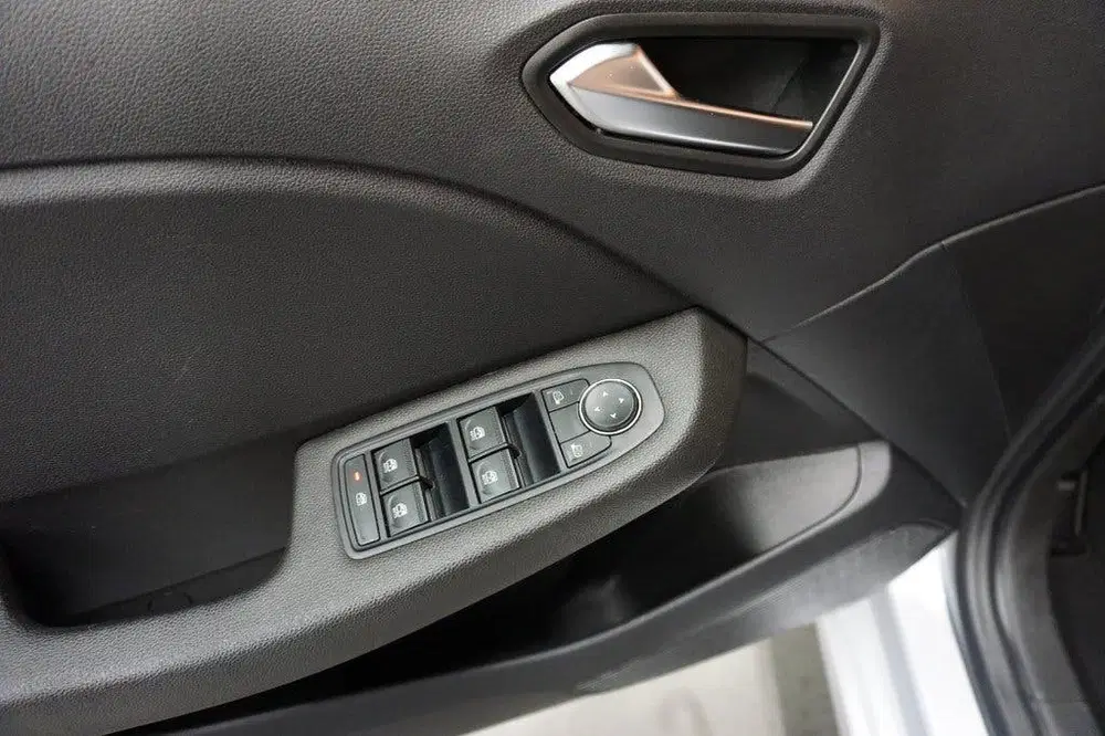 Renault Clio 1.0 TCE 90 EVOLUTION uit 2022, foto 9