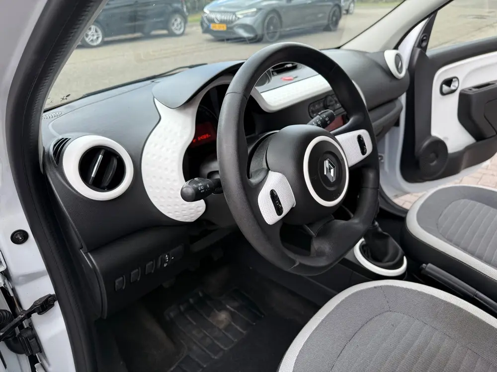 Renault Twingo 1.0 SCe Collection uit 2021, foto 3