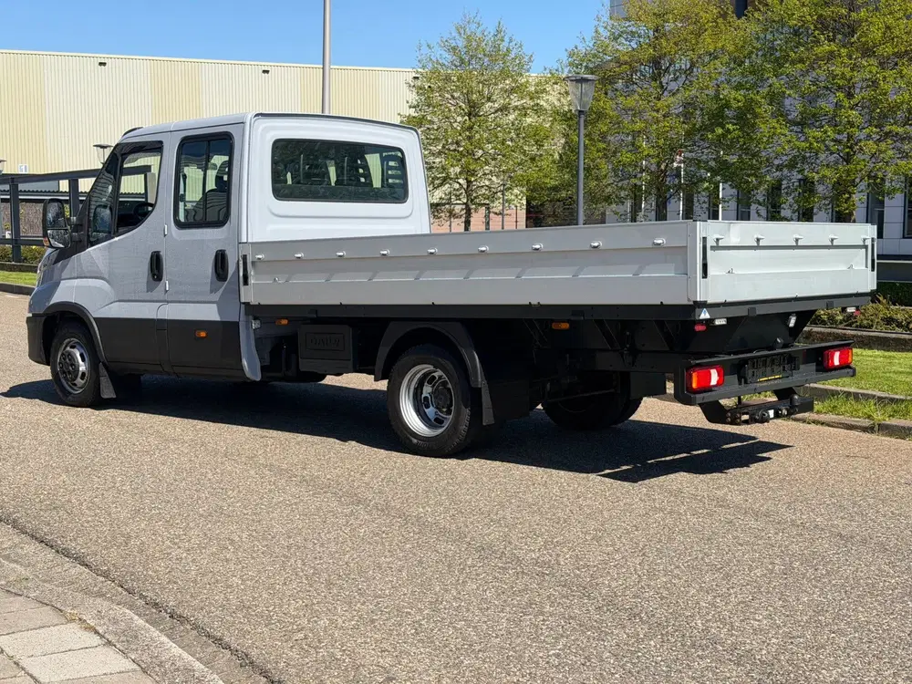 Iveco Daily Dubbelcabine Openlaadbak Automaat Airco Cr uit 2023, foto 4