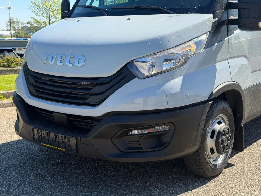 Iveco Daily Dubbelcabine Openlaadbak Automaat Airco Cr uit 2023, foto 6