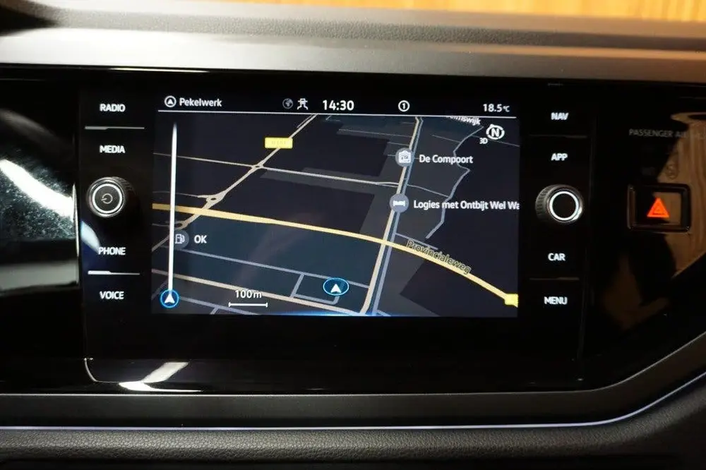 Volkswagen POLO 1.0 TSI R-LINE NAVIGATIE  / APPLE CARPLAY / uit 2022, foto 16