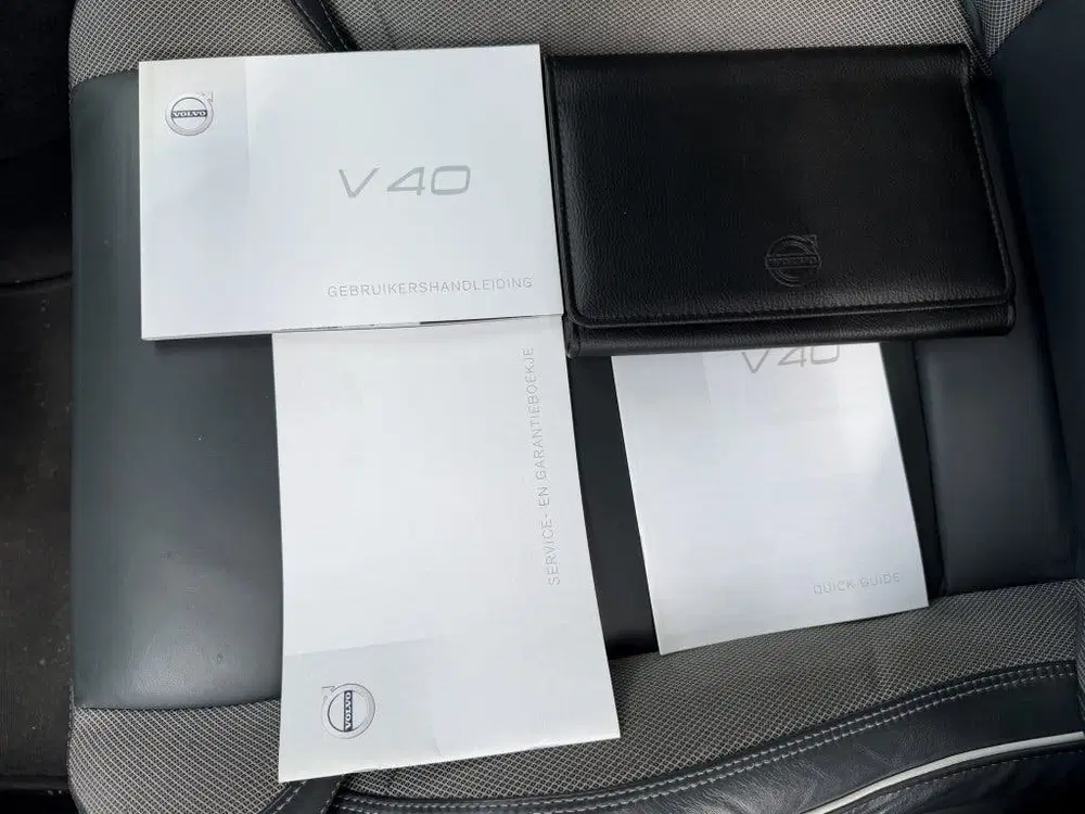 Volvo S60 2.0 B3 R-Design (bj 2021 uit 2021, foto 17