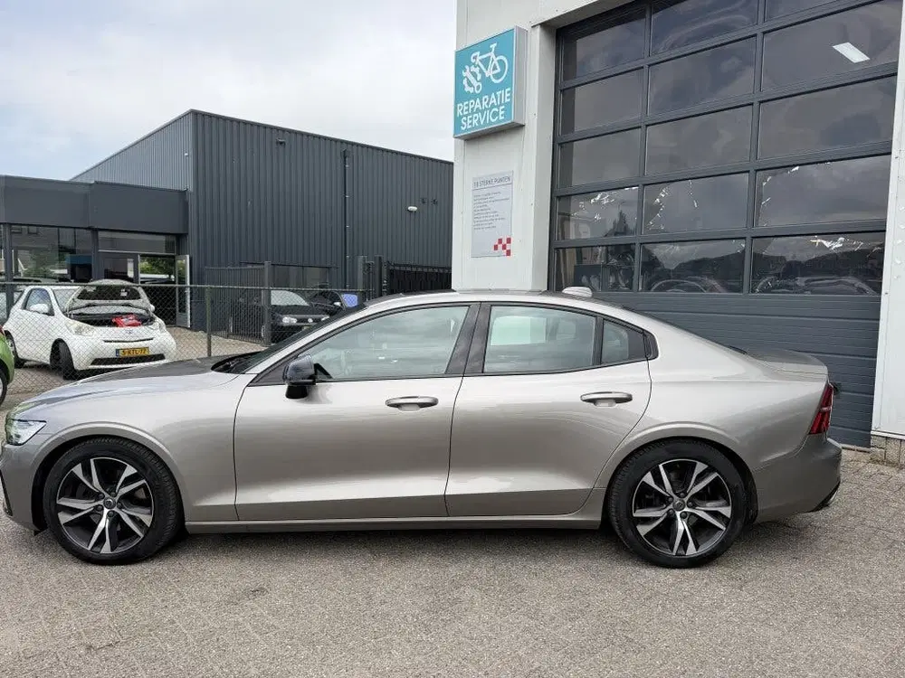 Volvo S60 2.0 B3 R-Design (bj 2021 uit 2021, foto 5