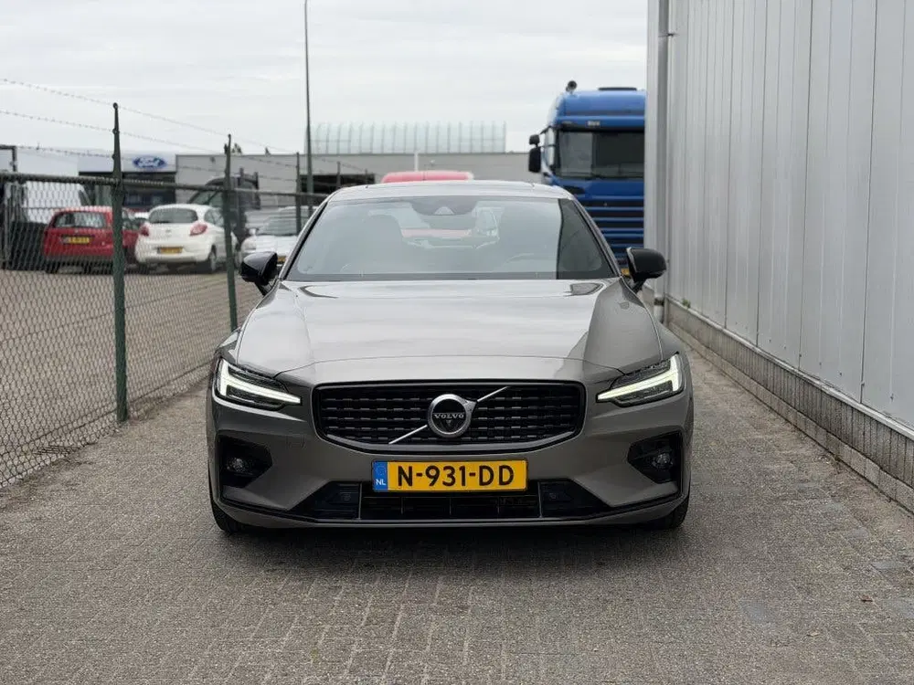 Volvo S60 2.0 B3 R-Design (bj 2021 uit 2021, foto 6