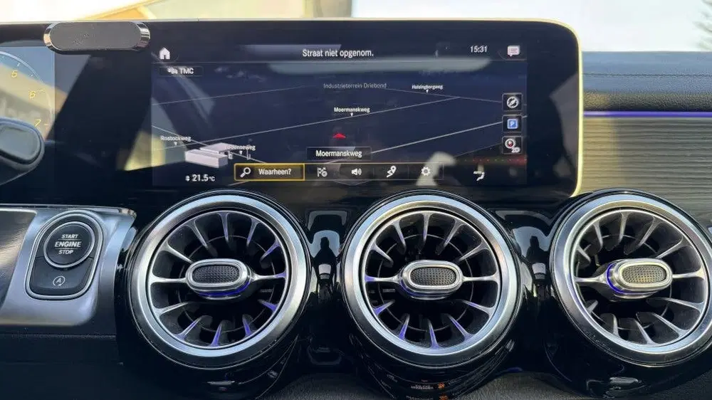 Mercedes-Benz GLB 250 4MATIC Premium uit 2020, foto 16