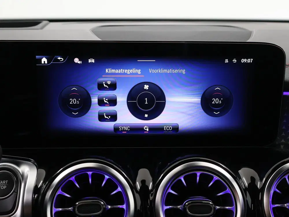 Mercedes-Benz EQB 250+ AMG Line 71 kWh uit 2025, foto 13
