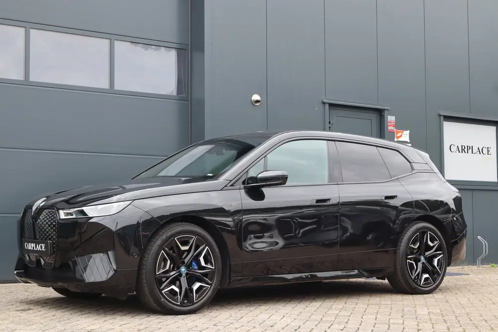 BMW iX M60 High Executive 112 kWh-B&W soundsystee uit 2023, foto 11