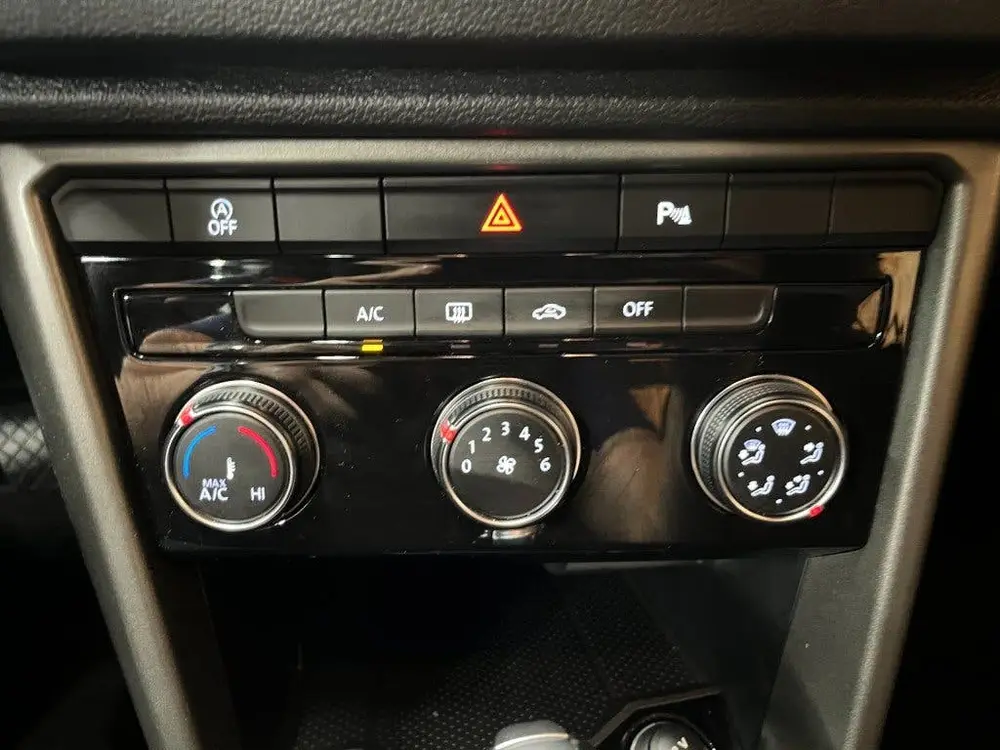 Volkswagen T-ROC 1.5 TSI 150 PK STYLE AUTOMAAT uit 2020, foto 15