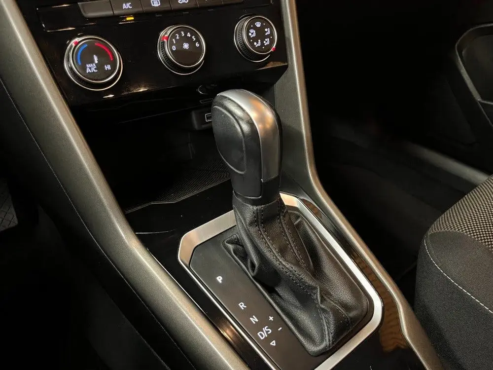 Volkswagen T-ROC 1.5 TSI 150 PK STYLE AUTOMAAT uit 2020, foto 16