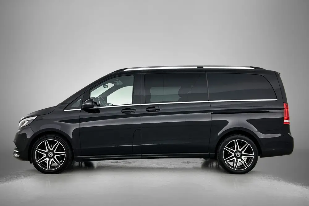 Mercedes-Benz V-Klasse 300d Lang DC Avantgarde AMG DAB uit 2020, foto 3