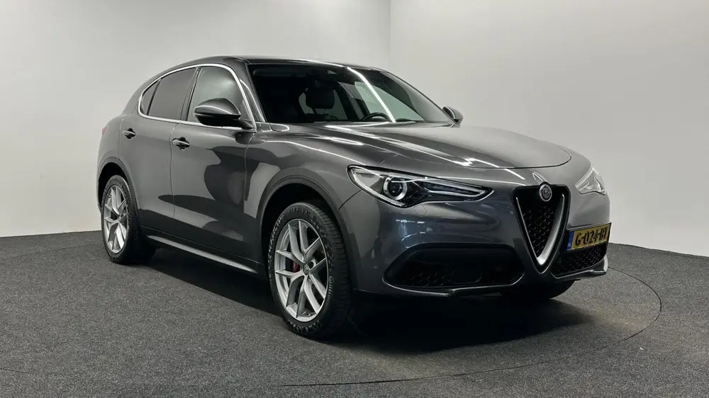 Alfa Romeo Stelvio 2.0 T AWD TREKHAAK LEER NAVI CRUISE ECC. uit 2019, foto 3