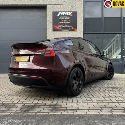Tesla Model Y Long Range AWD + MMX PACK + IAP +TREKHAAK uit 2023