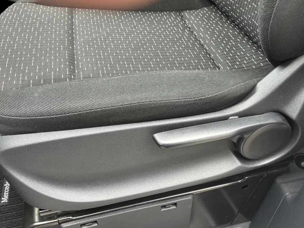 Mercedes-Benz Vito 110 CDI L2 Base uit 2024, foto 19