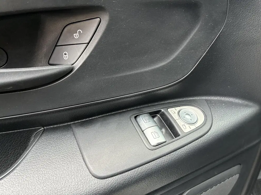 Mercedes-Benz Vito 110 CDI L2 Base uit 2024, foto 7