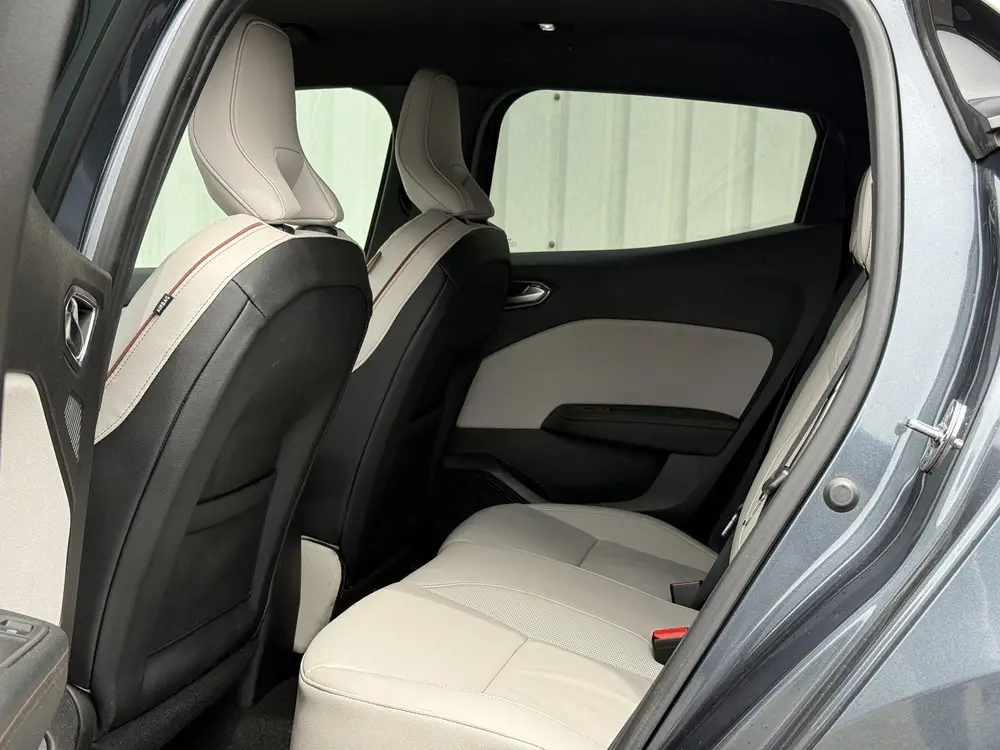 Renault Clio E-Tech Hybrid 140PK Initiale Paris uit 2022, foto 9