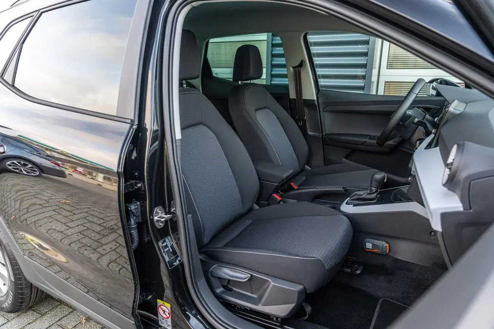 SEAT Arona 1.0 EcoTSI 115pk DSG Style Business Connec uit 2025, foto 13