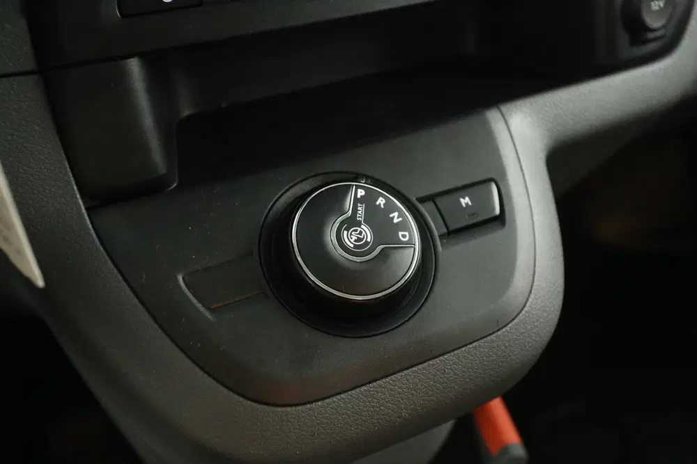 Peugeot Expert 2.0 BlueHDI 145PK L2H1 uit 2022, foto 19