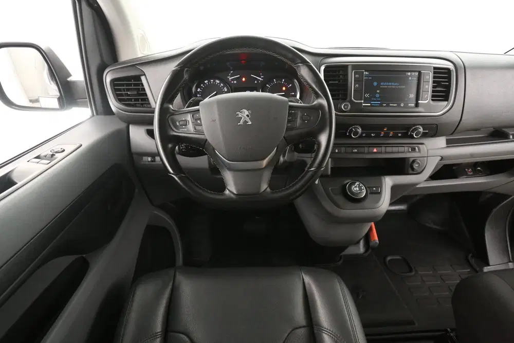 Peugeot Expert 2.0 BlueHDI 145PK L2H1 uit 2022, foto 2