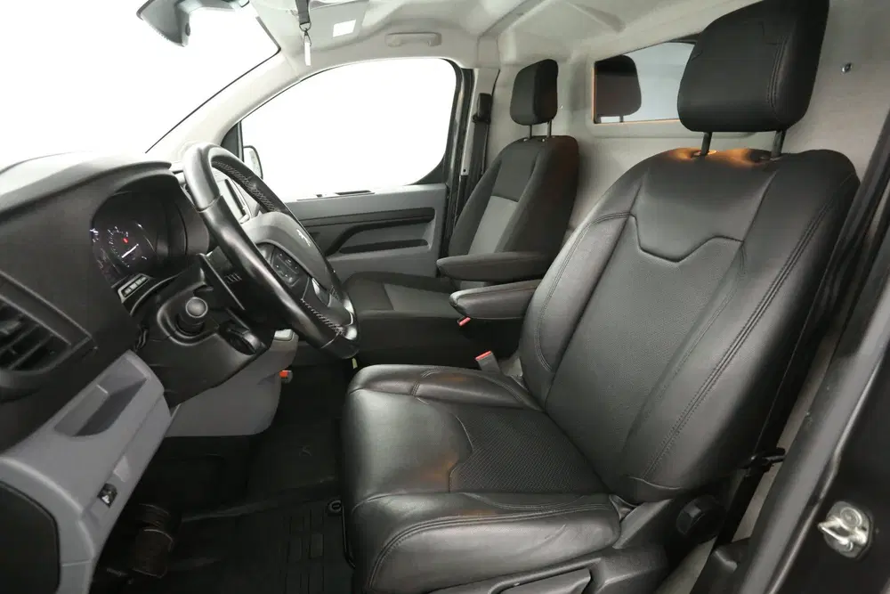 Peugeot Expert 2.0 BlueHDI 145PK L2H1 uit 2022, foto 9