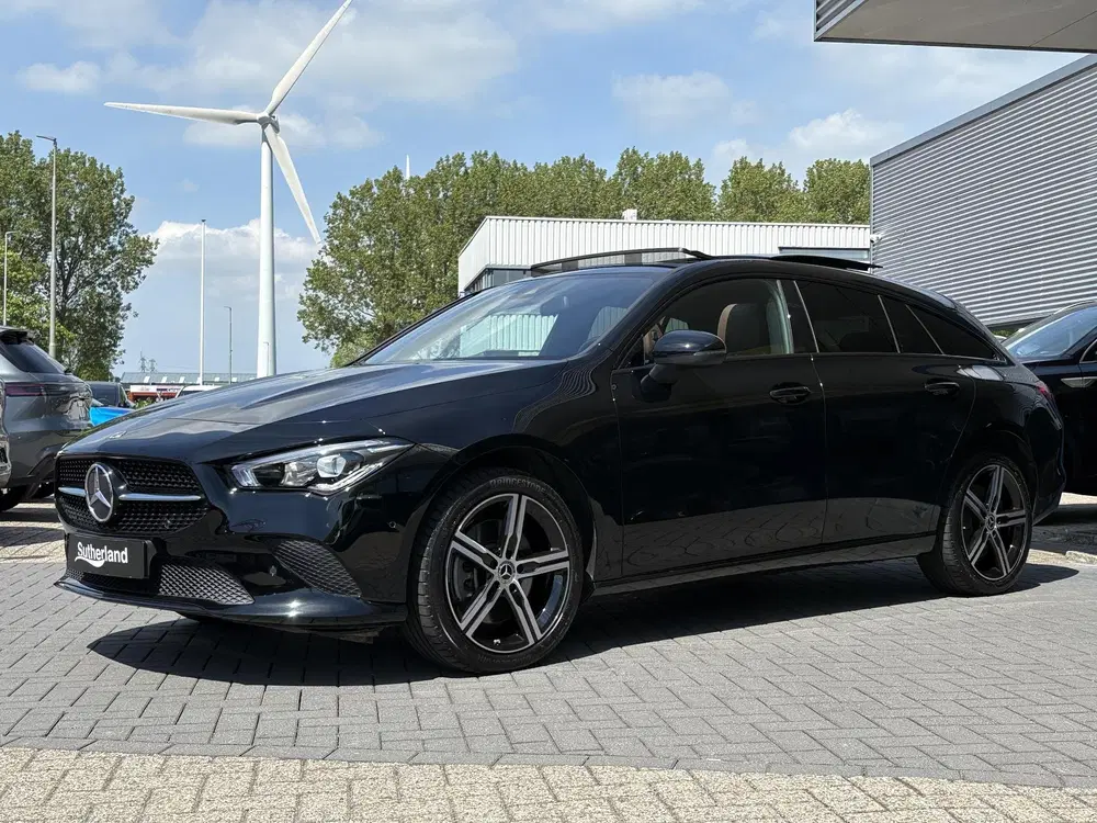 Mercedes-Benz CLA 250 e AMG Line uit 2022, foto 3