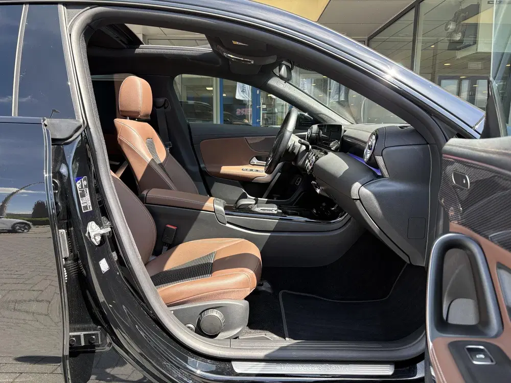 Mercedes-Benz CLA 250 e AMG Line uit 2022, foto 5
