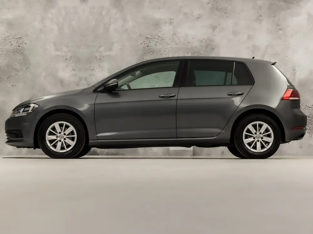 Volkswagen Golf 1.0 TSI Sportline Automaat (APPLE CARPLAY, G uit 2019, foto 2