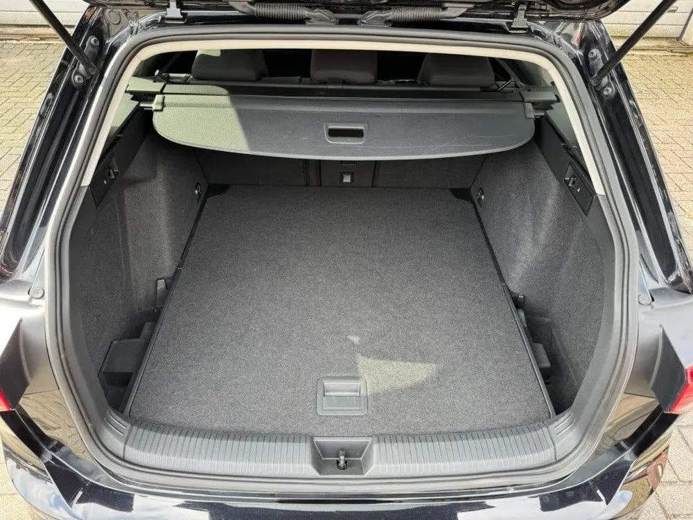 Volkswagen GOLF Variant 1.5 eTSI ACT DSG Style Camera ACC IQ uit 2021, foto 20