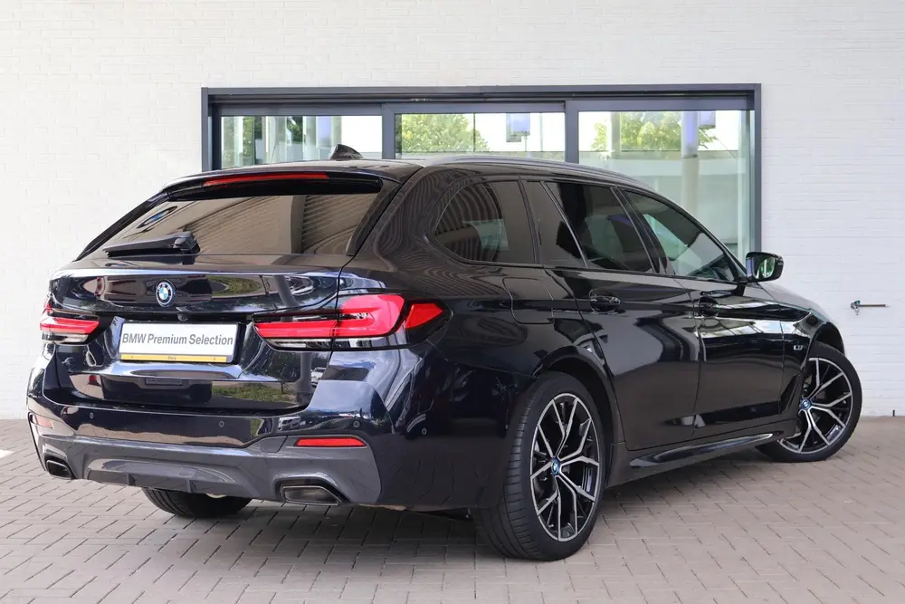 BMW 5-serie 530e Business Edition Plus uit 2022, foto 2