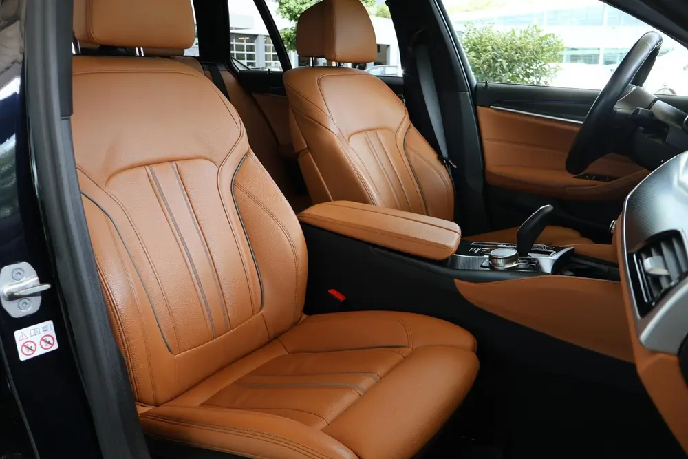 BMW 5-serie 530e Business Edition Plus uit 2022, foto 8