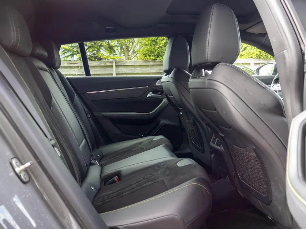 Peugeot 508 1.6 HYbrid Peugeot Sport Engineered Pano 3 uit 2021, foto 19