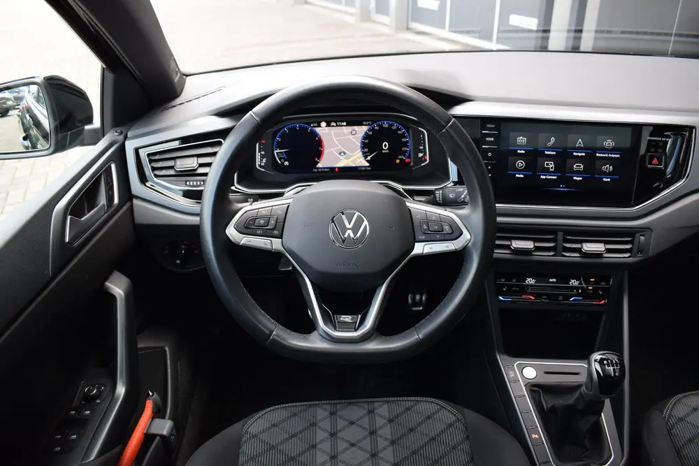 Volkswagen Polo 1.0 TSI R-Line Business | Pano | IQ | Beats uit 2023, foto 13