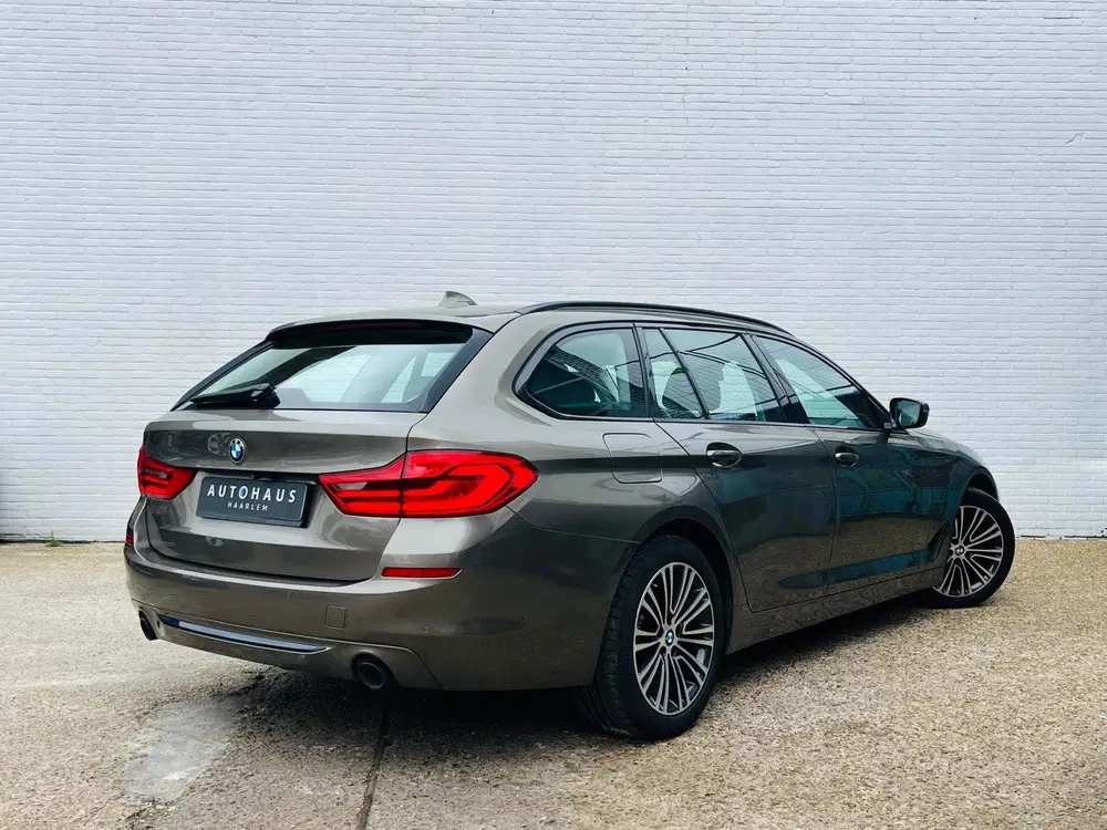 BMW 5-serie 520i High Executive uit 2019, foto 6