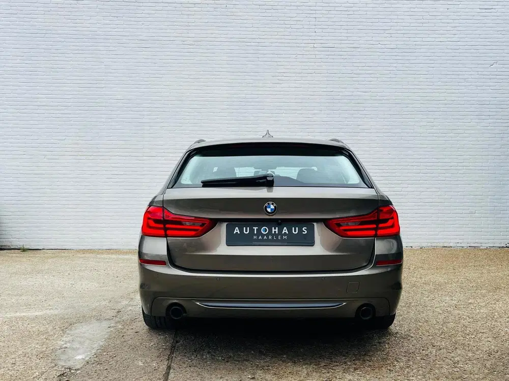 BMW 5-serie 520i High Executive uit 2019, foto 7