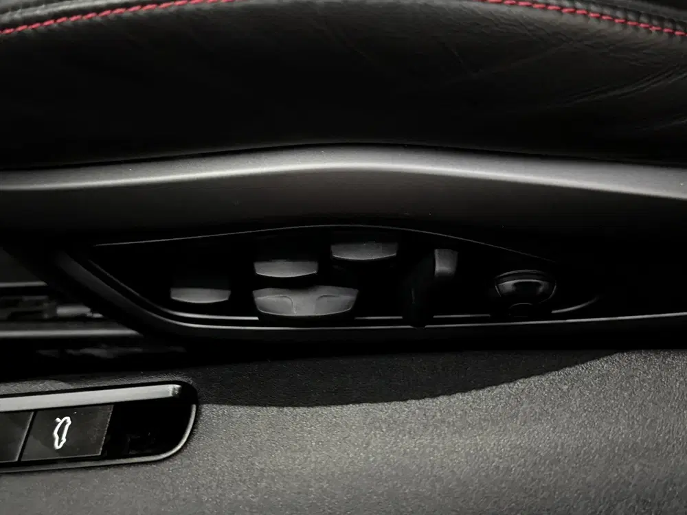 Porsche 911 3.0 Carrera GTS Chrono pakket Race lock ve uit 2022, foto 19