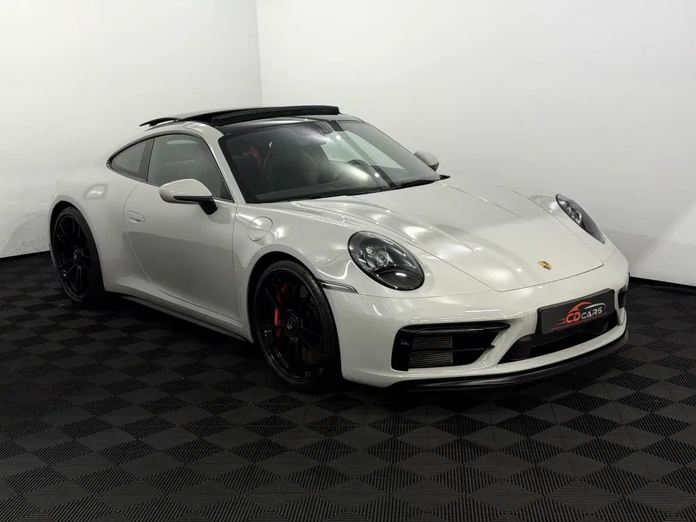 Porsche 911 3.0 Carrera GTS Chrono pakket Race lock ve uit 2022, foto 2
