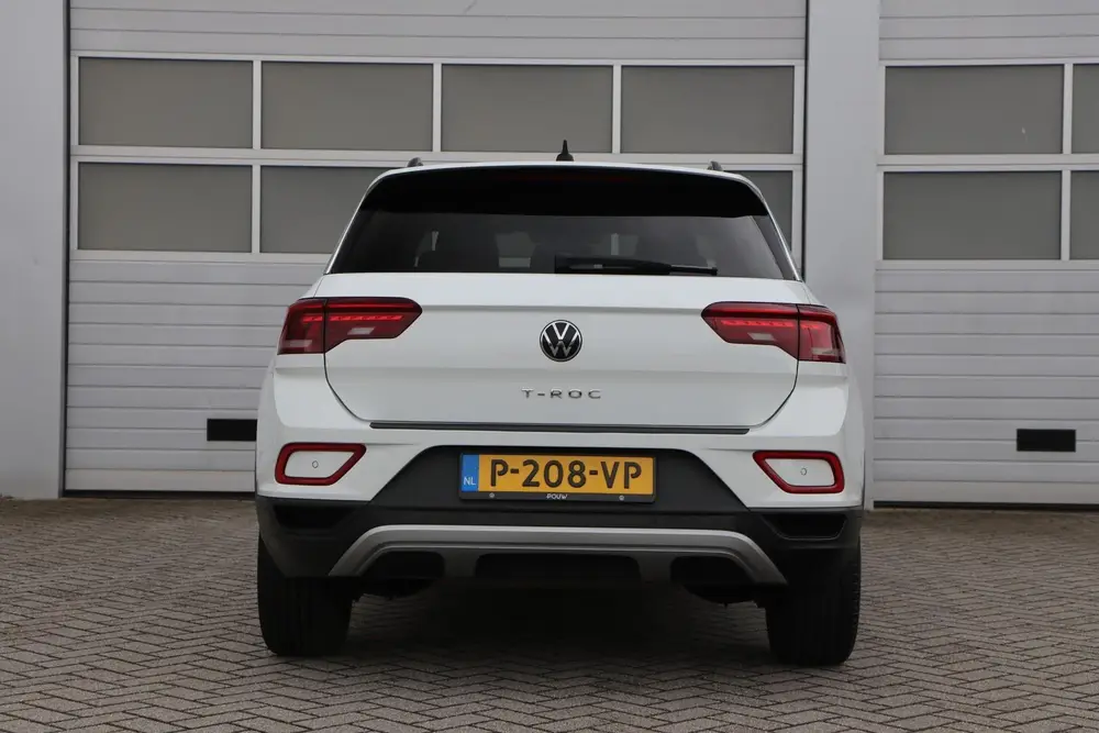 Volkswagen T-Roc 1.0 TSI 110pk Life | Achteruitrijcamera | C uit 2022, foto 15